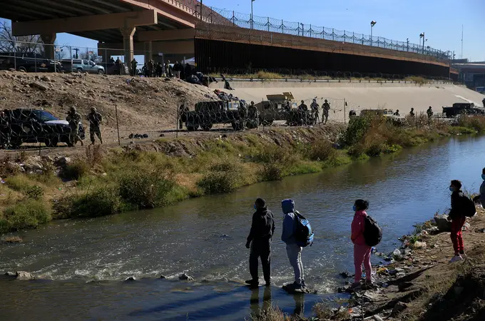 Una marea de migrantes espera en la frontera México-EE UU la decisión del Supremo
