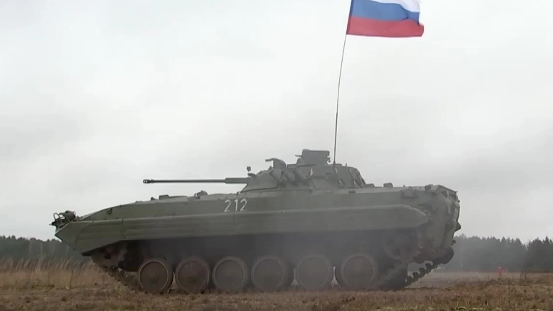Los vehículos de combate de infantería asisten a un curso intensivo de capacitación en Bielorrusia