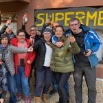 Los vecinos de la localidad de Cerler han celebrado el cuarto premio de la Lotería de Navidad, vendido en la Administración nº1 de Calatayud