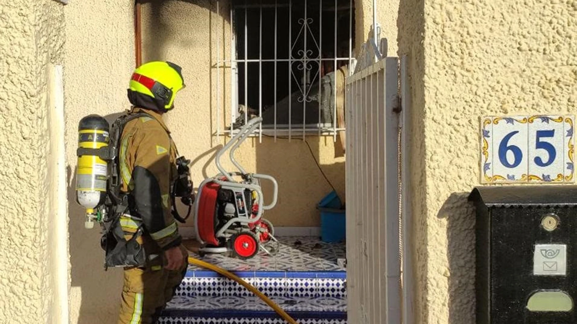 Muere una mujer de 60 años tras un incendio en su vivienda en San Fulgencio