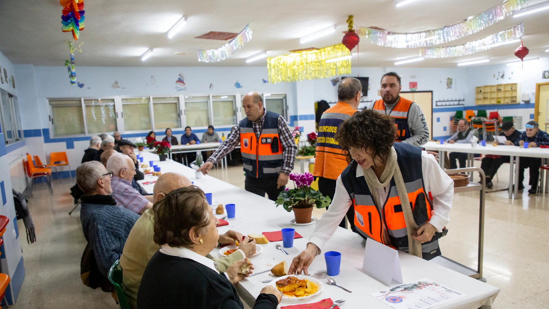 Cena solidaria de nochebuena de la agrupación de Protección Civil de Zamora