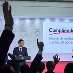 El presidente del Gobierno, Pedro Sánchez comparece ante los medios de comunicación tras el Consejo de Ministros celebrado en el Palacio de La Moncloa en Madrid este martes para hacer balance del año político y de su acción de Gobierno de este año 2022