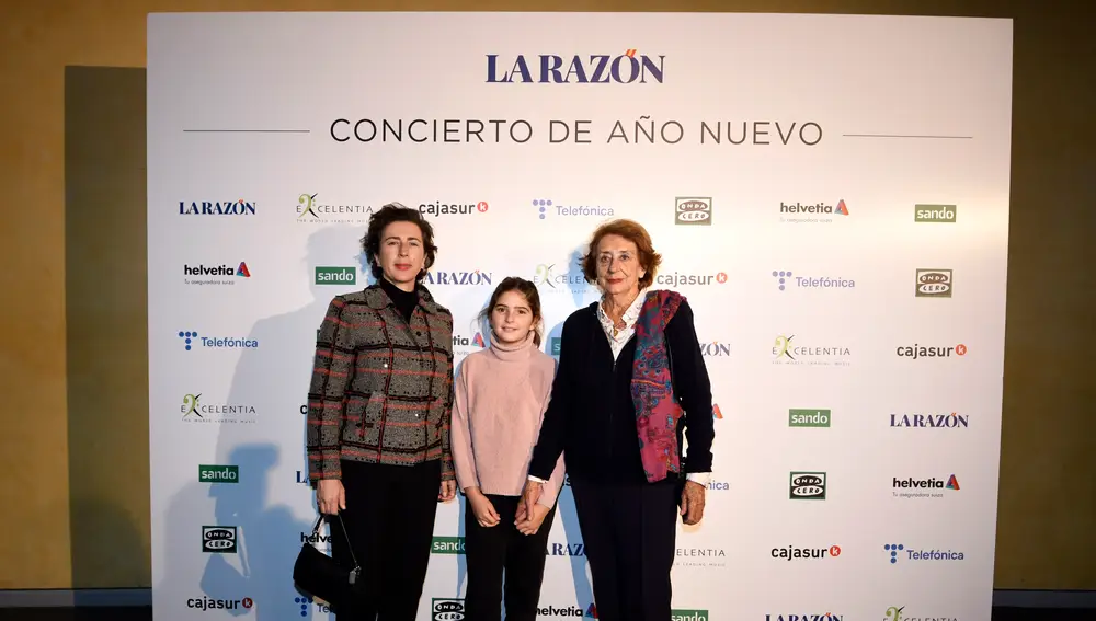 Loles Gaviño, P. Gaviño y Concha Nadal