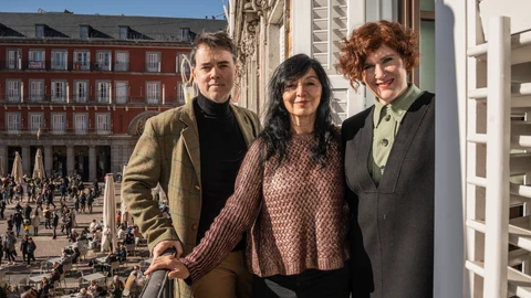 Los otros tres Reyes Magos, con Ricardo Sanchez, escenografo, Nuria Castellon, coreografa y Gabriela Salaverri, Diseñadora en la Casa de Panaderia