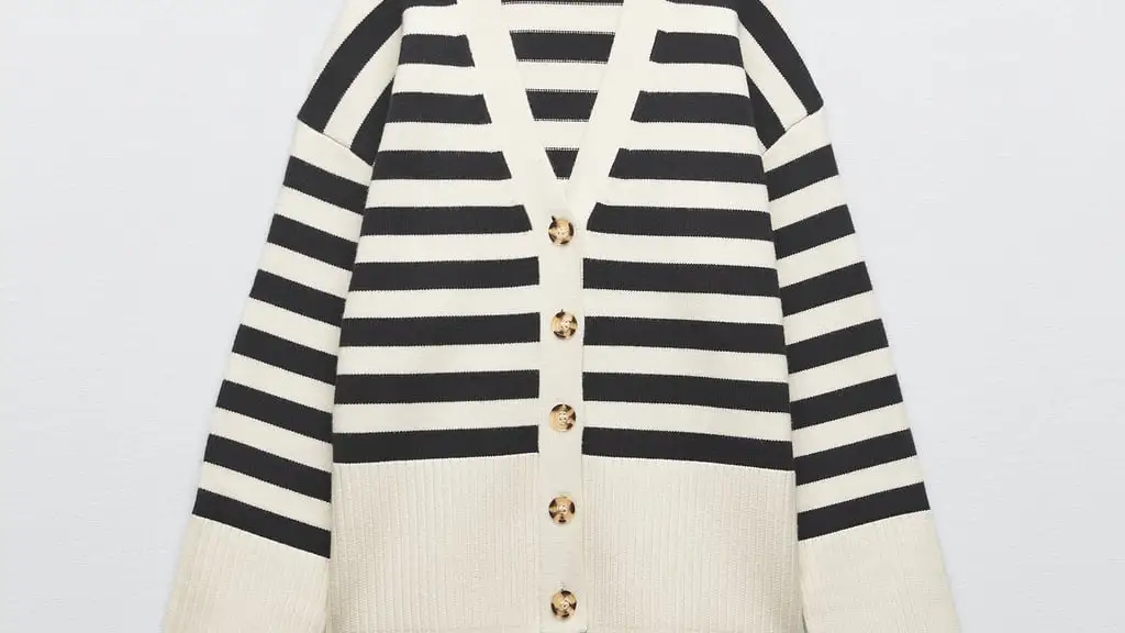 Chaqueta punto rayas, de Zara