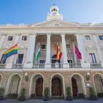 El futuro gobierno del Ayuntamiento de Cádiz está más reñido que nunca