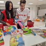 Cruz Roja entrega juguetes a un millar de niños de la provincia de Valladolid
