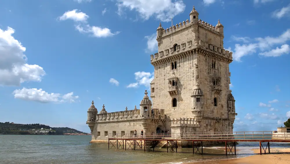 Vista de la hermosa torre de Belém, uno de los monumentos de recomendada visita