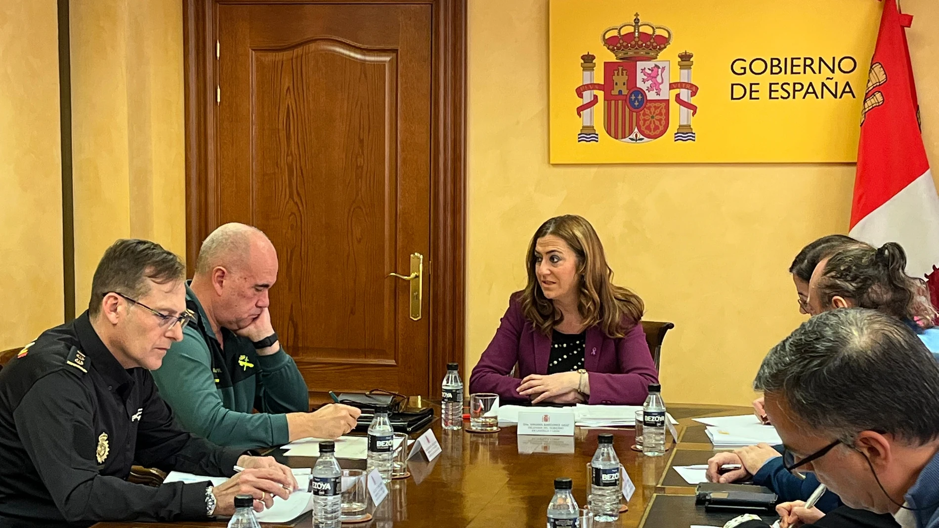 La delegada del Gobierno, Virginia Barcones, durante la reunión de trabajo con cuerpos policiales y las unidades de Violencia sobre la Mujer