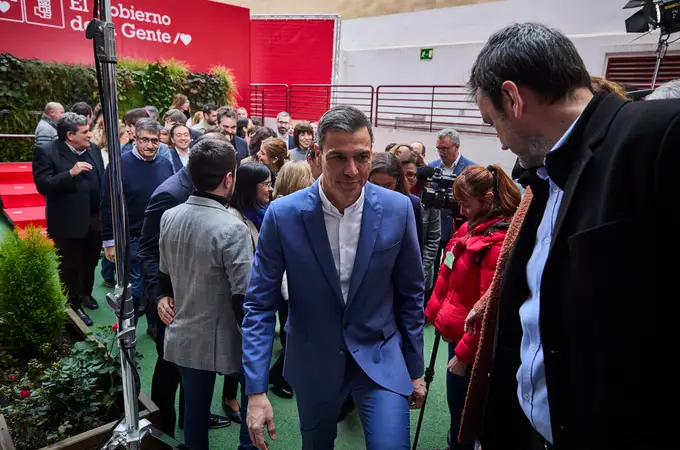 El PSOE empieza la campaña con el pie cambiado 