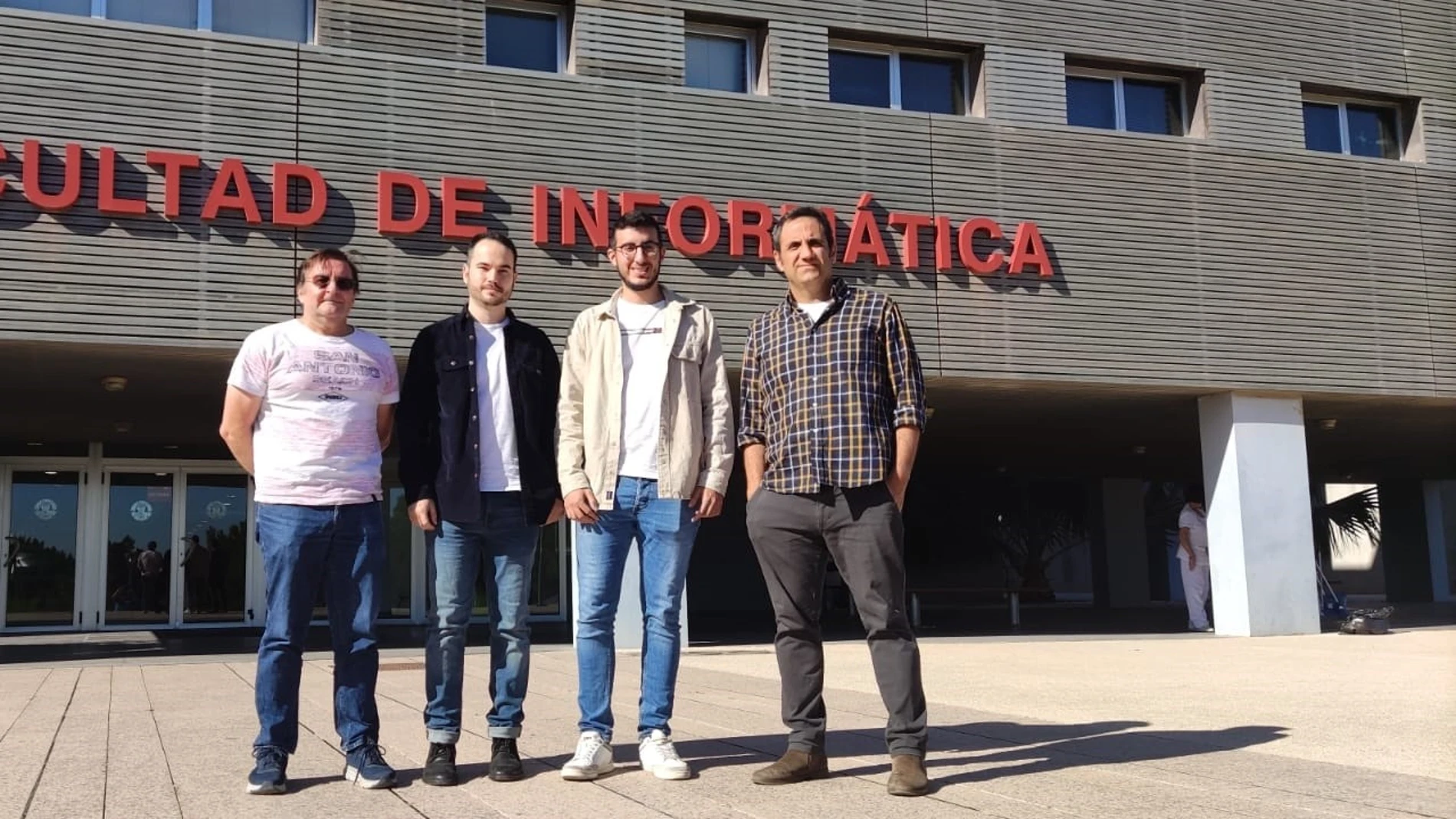 De izquierda a derecha, los investigadores de la UMU José Tomás Palma, Alejandro Cisterna, Antonio Guillén y Juan A. BotíaUMU13/01/2023