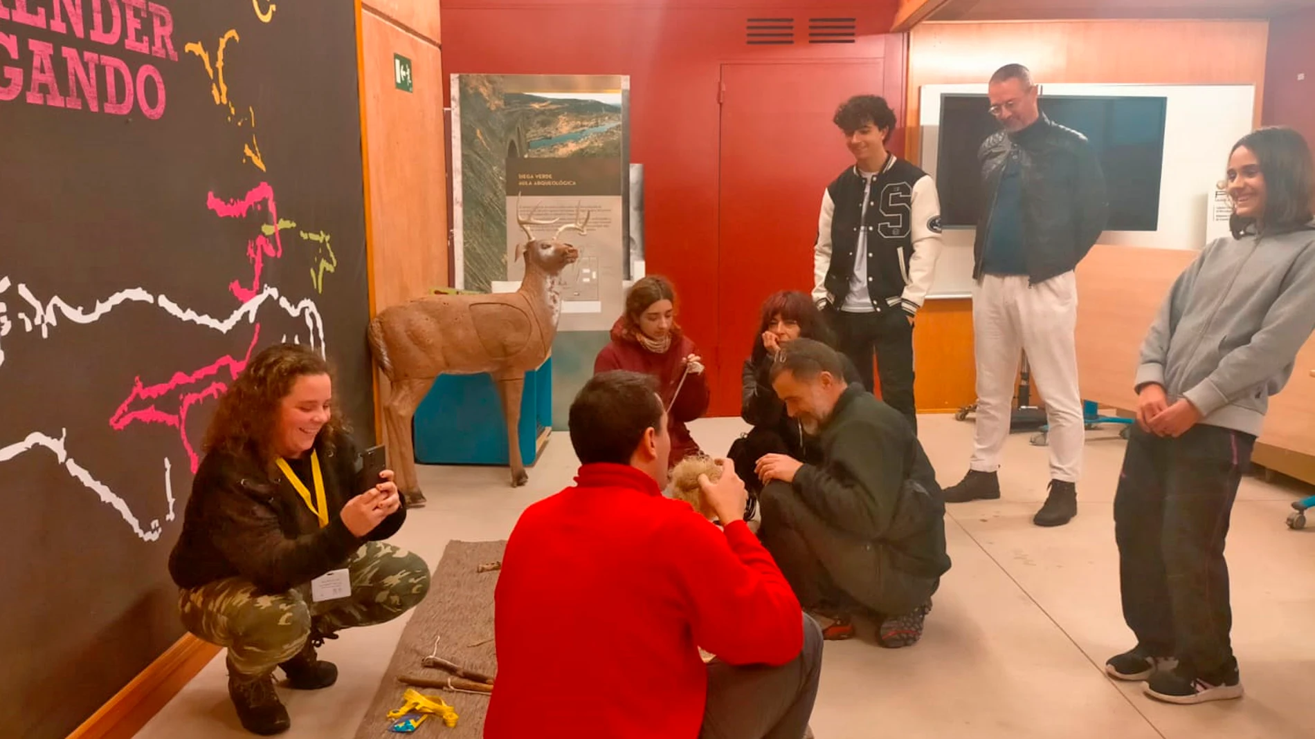 Talleres en el yacimiento Siega Verde