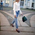 Cinco zapatos planos que quedan de lujo con tus vaqueros pitillo
