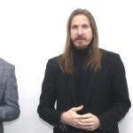 Pablo Fernández Santos junto a Nael Blanco, al oficializarse que este último será el candidato de Podemos a la alcaldía de León
