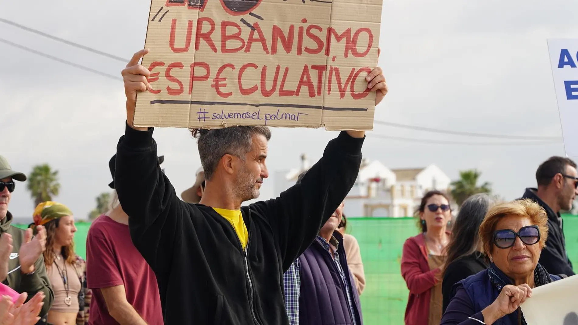 Manifestación convocada por la asociación vecinal Salvemos El Palmar