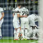 El Real Madrid celebrando el gol de Dani Ceballos