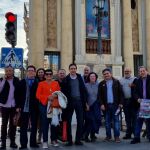 La directiva de Cierran Mi Barrio. Antonio García Mirete (3d), es portavoz del movimiento vecinal