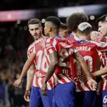 Los jugadores del Atlético celebran el gol de Morata, el primero del partido ante el Valladolid