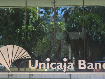 Una de las sedes de Unicaja Banco