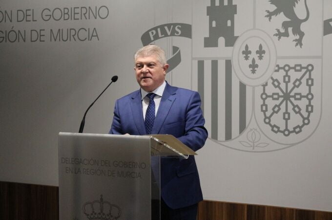 El delegado del Gobierno, José Vélez, en la rueda de prensa