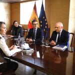 Abordan la supresión del término “disminuidos” del texto y acercan posturas, aunque sin acuerdo definitivo aún. Los de Feijóo piden que el fondo responda al dictamen del Consejo de Estado.