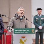 El ministro del Interior, Fernando Grande-Marlaska, preside la toma de posesión del nuevo jefe de la Guardia Civil en el País Vasco, a 25 de enero de 2023, en Vitoria, Álava, Euskadi (España).