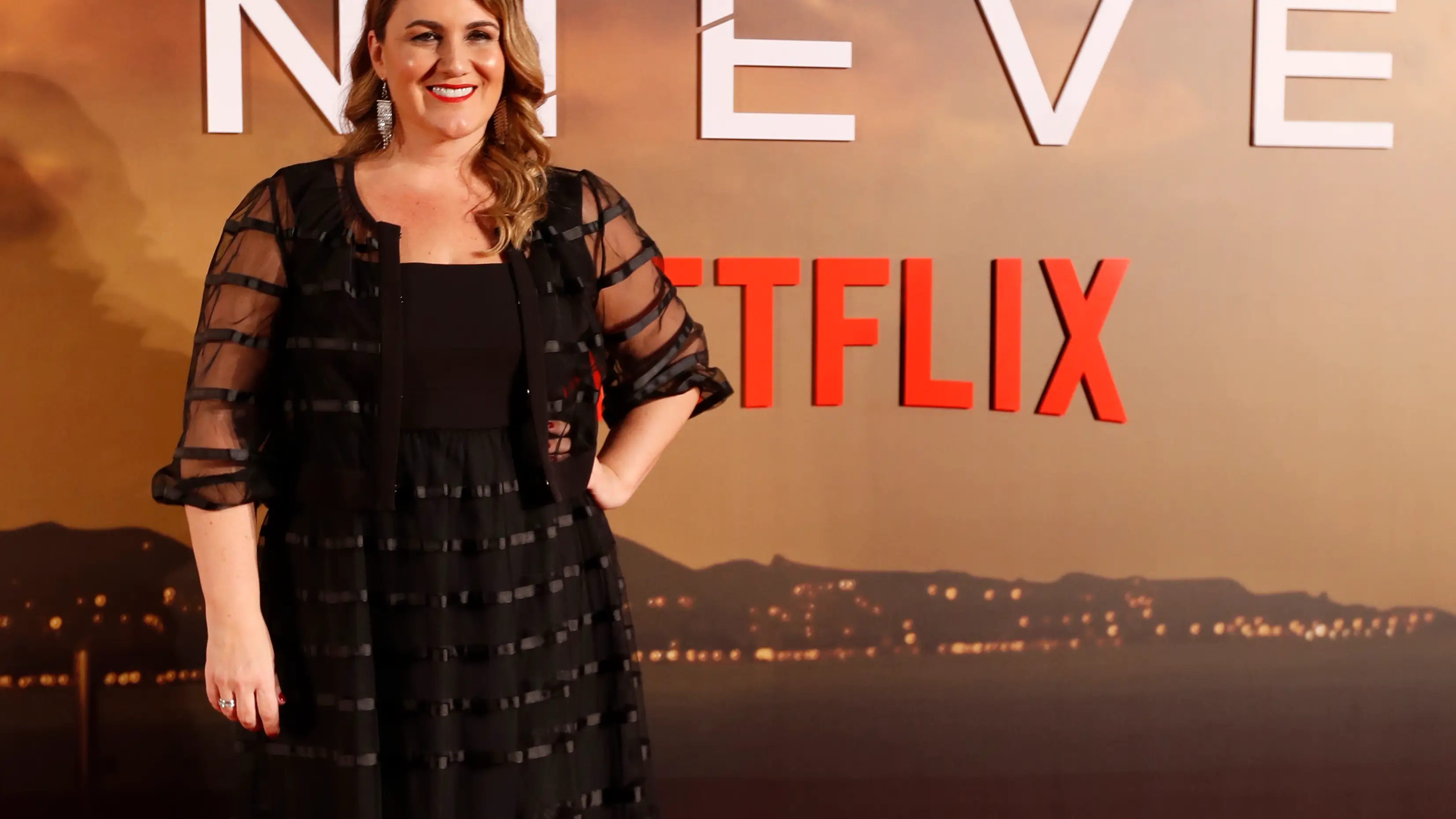 La presentadora Carlota Corredera posa a su llegada al estreno de la nueva serie de Netflix 'La chica de la nieve', en Málaga