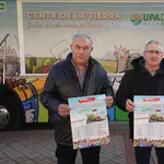 Aurelio González, de Upa, y Lorenzo Rivera, de Coag, presentan la iniciativa itinerante en autobús