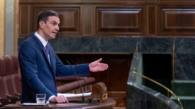 El presidente del Gobierno, Pedro Sánchez, en el Pleno del Congreso de los Diputados