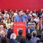 El presidente del Gobierno, Pedro Sánchez durante el acto electoral celebrado este sábado en La Palma