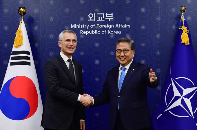 El secretario general de la OTAN visita Corea del Sur y Japón para reforzar el eje anti China