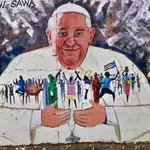 Los jóvenes artistas del colectivo "Ana Taban" de Sudán del Sur han pintado numerosos grafitis en las paredes de la capital que representan su deseo de paz y su bienvenida al pontífice.