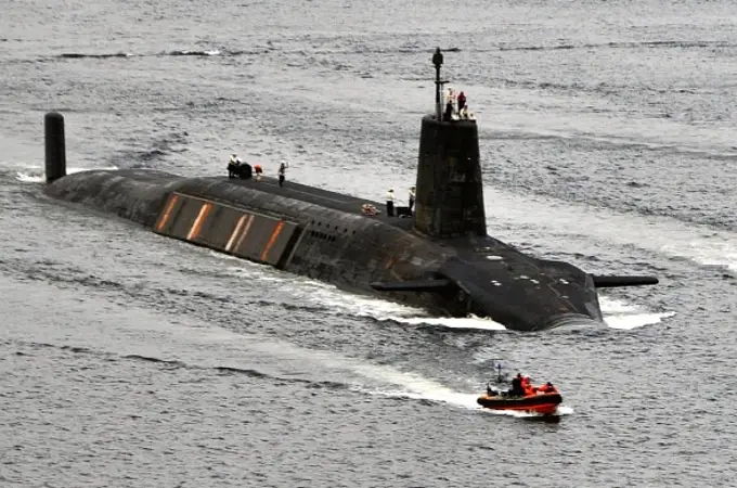 Una chapucera reparación con pegamento en un submarino atómico británico, a punto de provocar una catástrofe nuclear