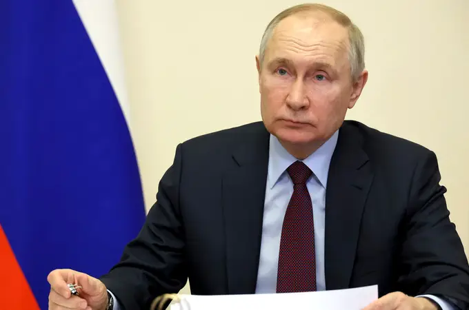 El expresidente francés revela cómo cree Putin que acabará la guerra de Ucrania