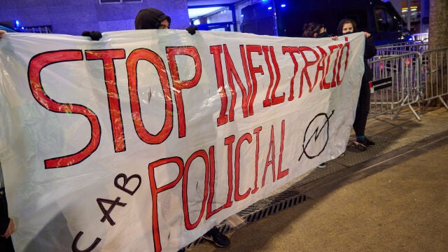 Manifestación contra la infiltración de un policía