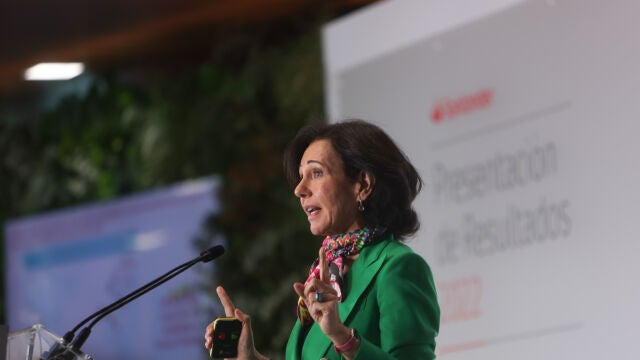 La presidenta de Banco Santander, Ana Botín, presentó los resultados del año 2022