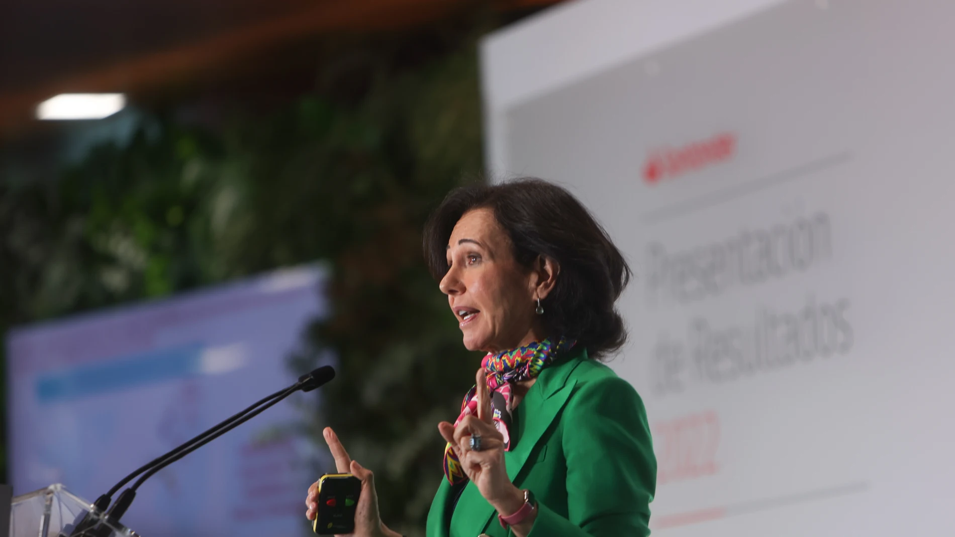 La presidenta de Banco Santander, Ana Botín, presentó los resultados del año 2022