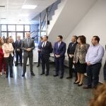 El presidente de la Junta de Castilla y León, Alfonso Fernández Mañueco, acompaña a SM El Rey en un encuentro con los trabajadores más antiguos de Cascajares, liderados por su presidente, Alfonso Jiménez