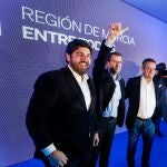 El presidente del Partido Popular, Alberto Núñez Feijóo, y el presidente de la Región de Murcia, Fernando López Miras, intervienen en el acto de presentación del candidato del PP a la alcaldía de Alcantarilla, Joaquín Buendía