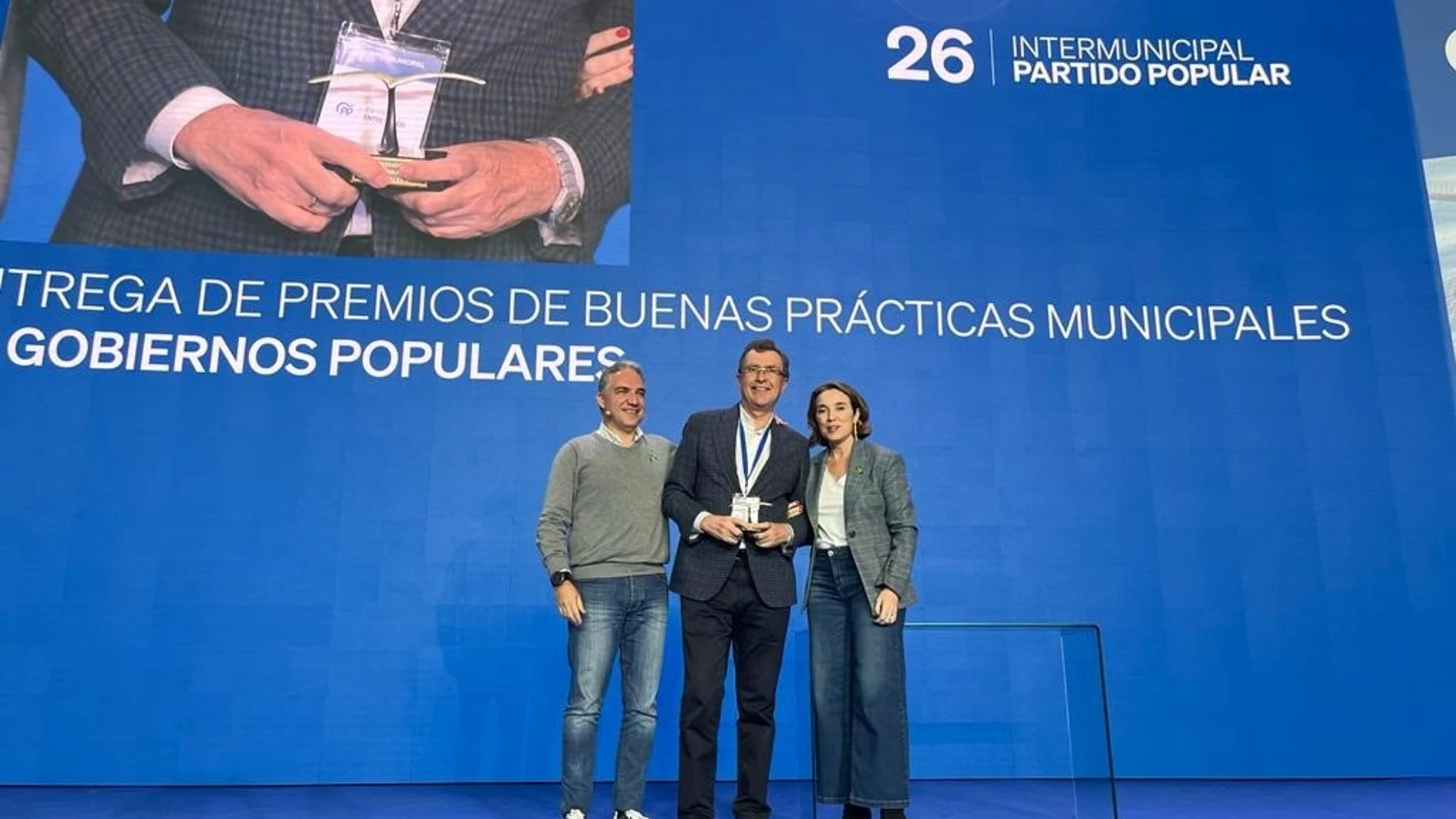 Feijóo premia los 12 proyectos estratégicos que ha presentado José Ballesta