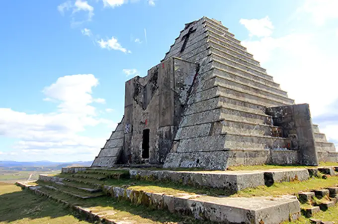 La Pirámide de los Italianos, declarada Bien de Interés Cultural por sus “valores arquitectónicos e históricos” 