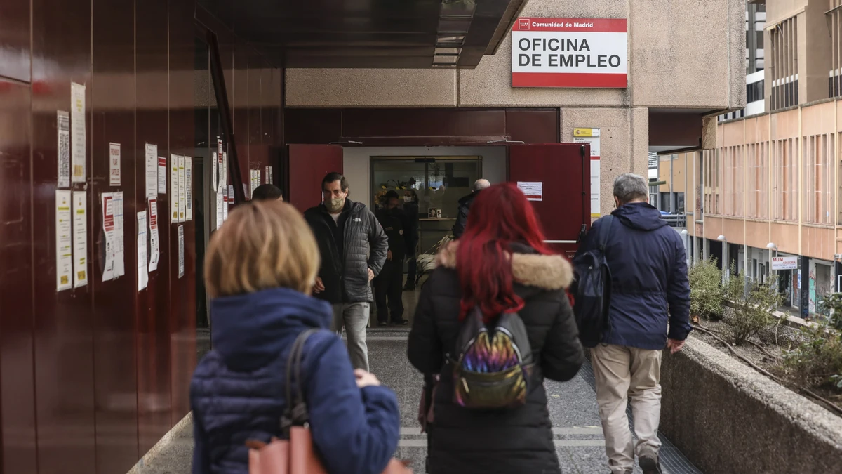 España sigue liderando el paro en la Unión Europea y los Veintisiete marcan mínimos históricos en marzo