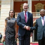 La Reina Letizia sorprende en Angola