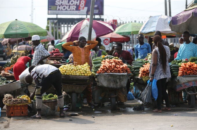Rising cost of food amidst Nigerian Naira scarcity ahead of general elections
