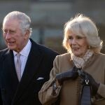 Britain's King Charles III (L) and Camilla, The Queen Consort (R) leave Bolton Town Hall in Bolton, Britain, 20 January 2023. 