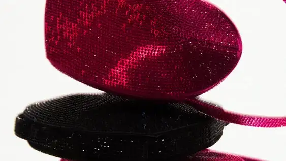 Bolso corazón brillo de Zara