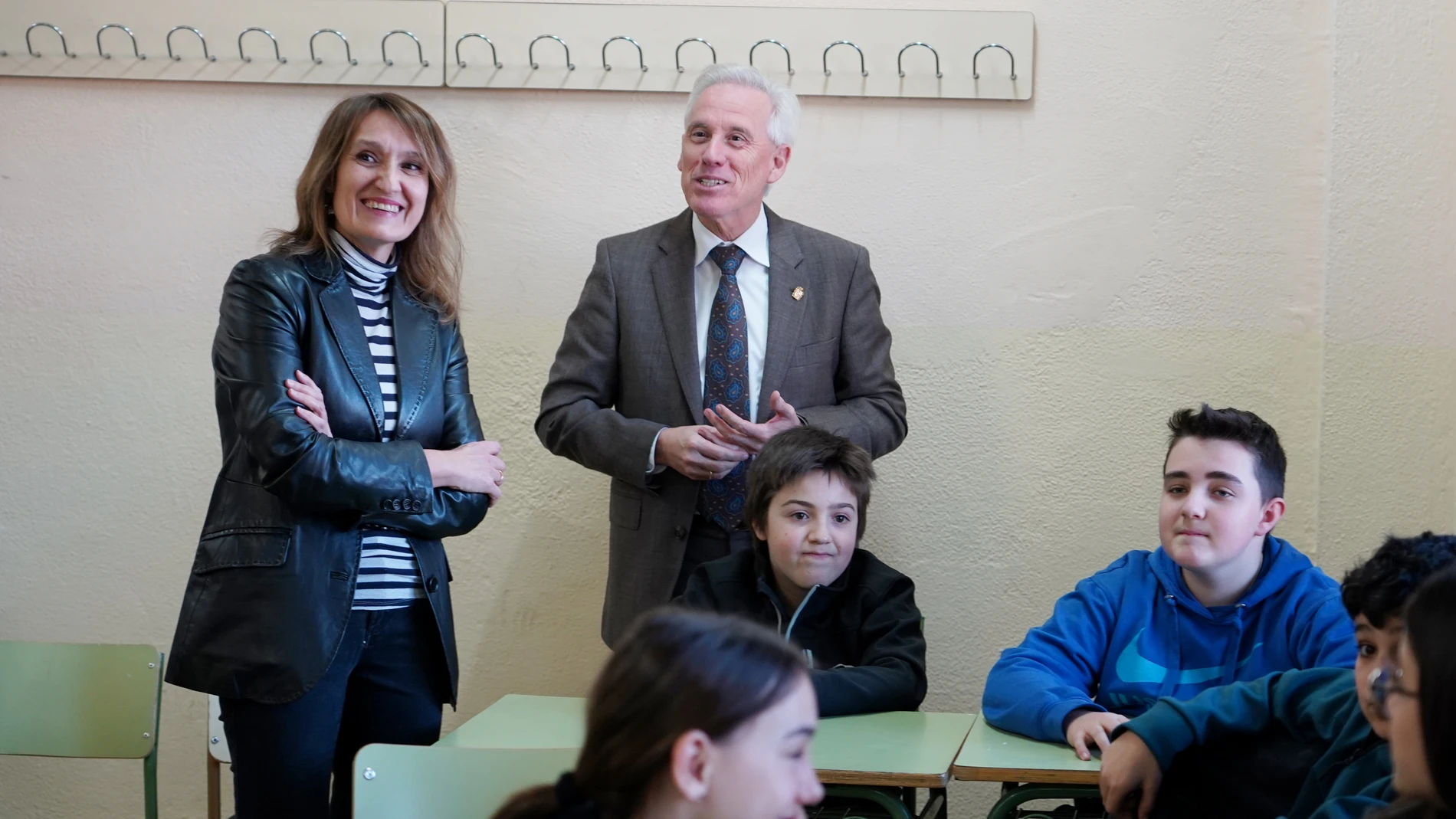 Rocío Lucas visita el IES Ferrari de Valladolid