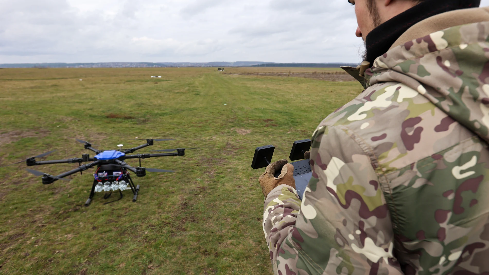 Ucrania.- Ucrania cuenta ya con más de 1.700 drones y 3.500 militares entrenados para su uso
