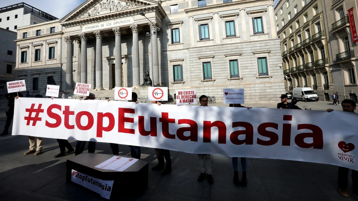 Francia debate una ley para encontrar el equilibrio entre la eutanasia y el suicidio