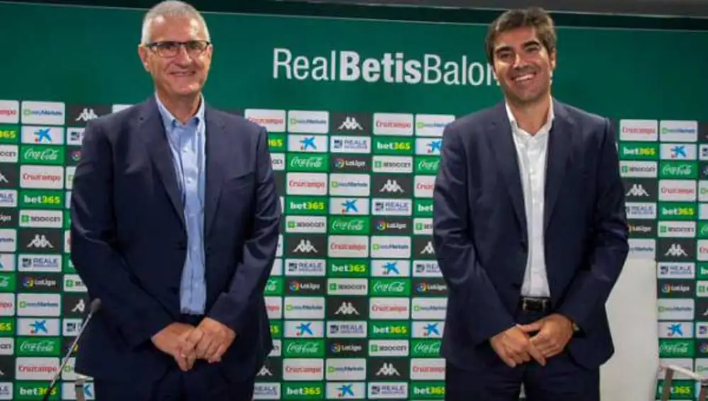Antonio Cordón en el día de su presentación